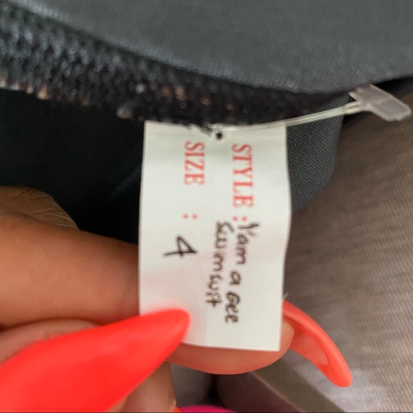 Gray Monokini w Overlock Detail & neon Zipper Pull - Picture 8 of 8